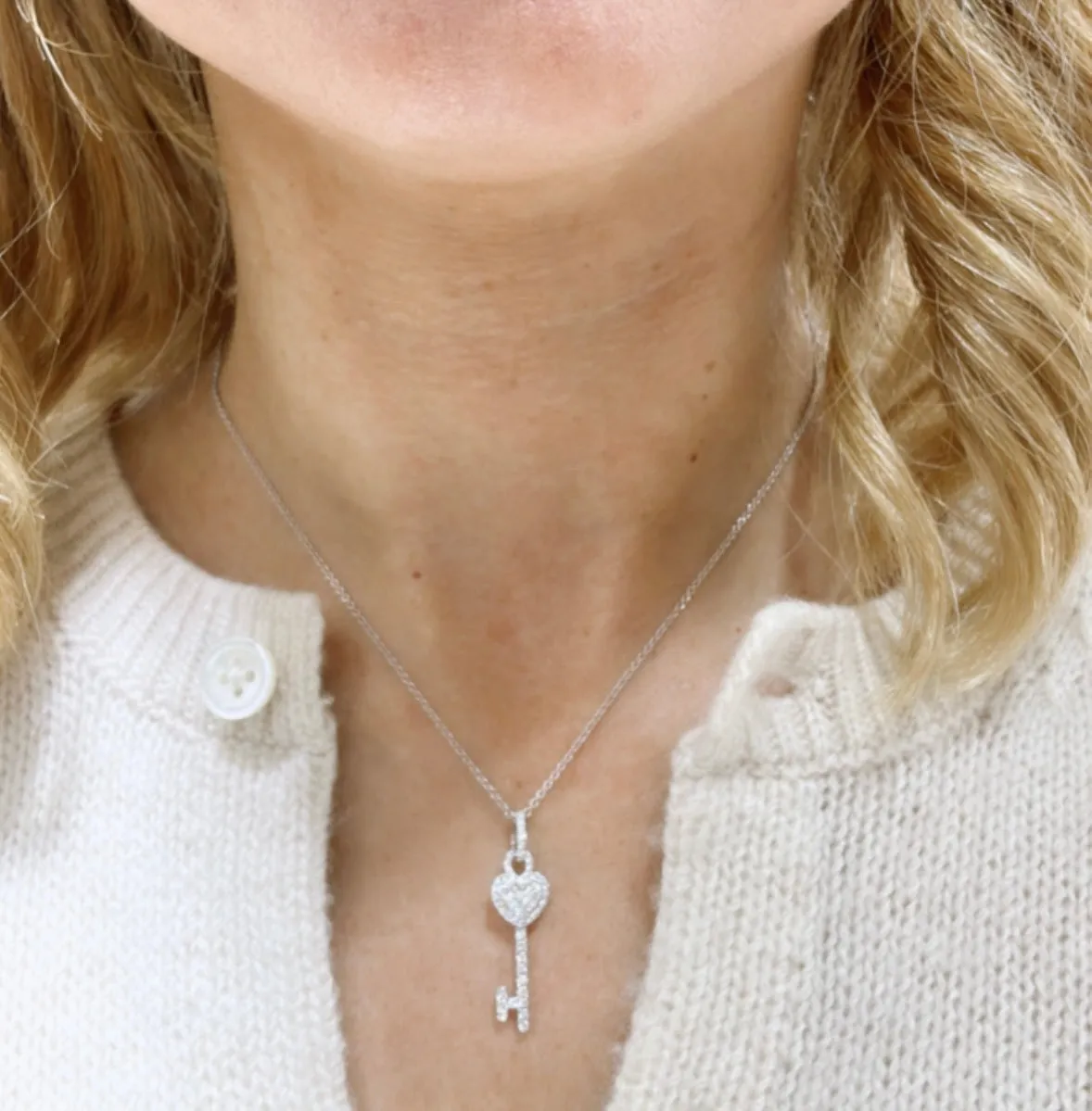 0.52ct tw Diamond Heart Key Pendant Necklace