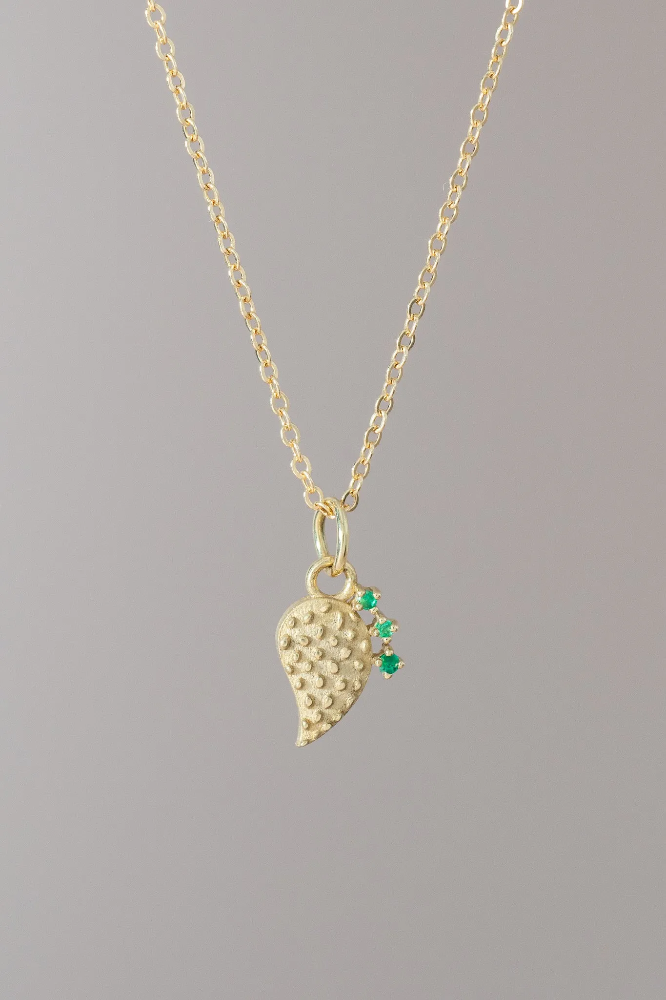 14K Emerald Tuna Y Nopal Necklace