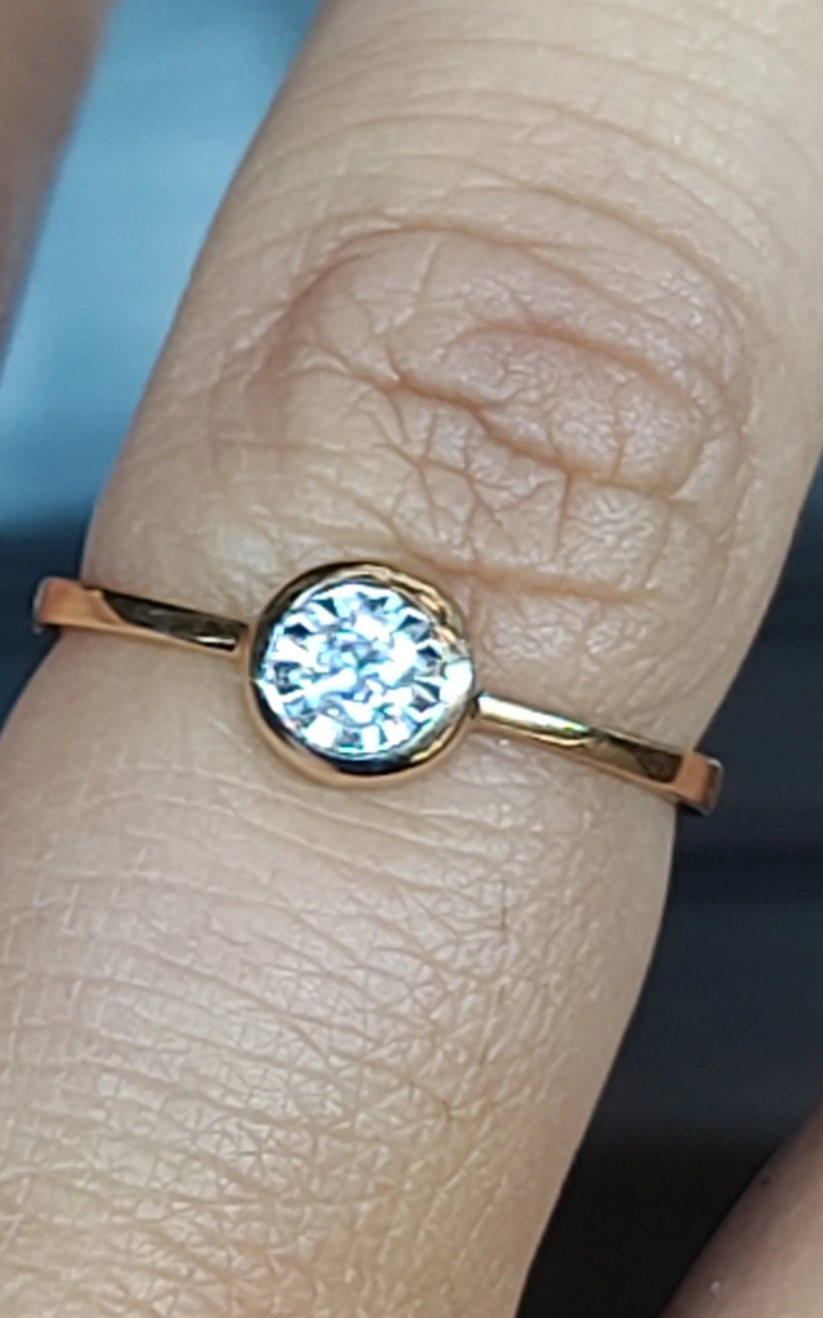 14k Gold Ring With .10 CT Diamond