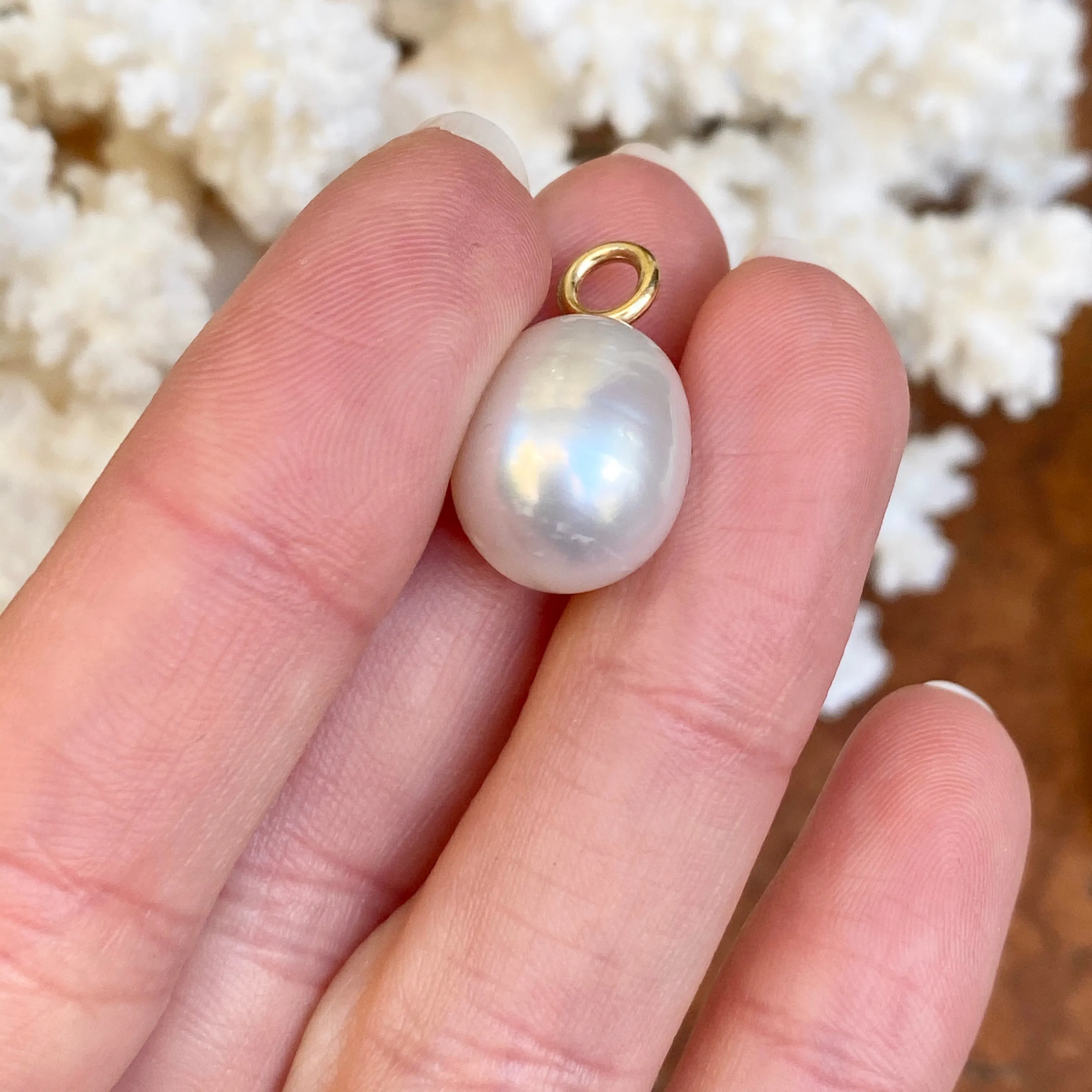 14KT Yellow Gold Oval Paspaley South Sea Pearl Simple Pendant 12mm
