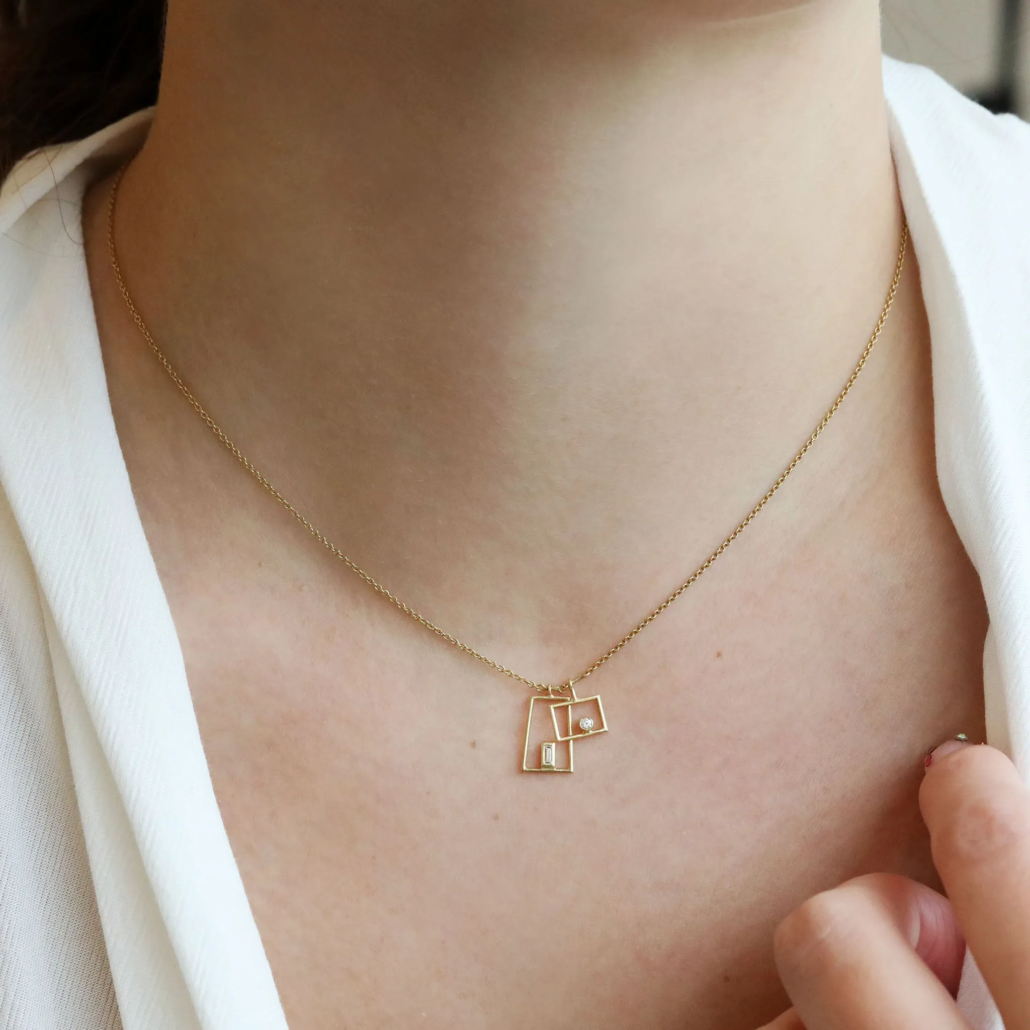 18K Gold "Simple Grid" Necklace with Diamond Details