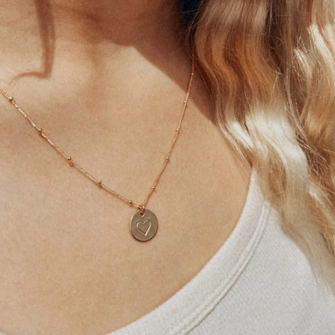 ALMA HEART NECKLACE