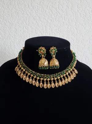 Antique Delicate Necklace With Gold Plating GR22 Green