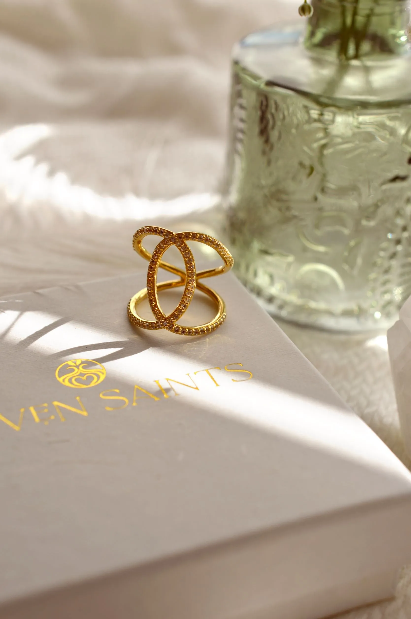 Ascension Criss Cross Ring, 18k Gold, White Topaz