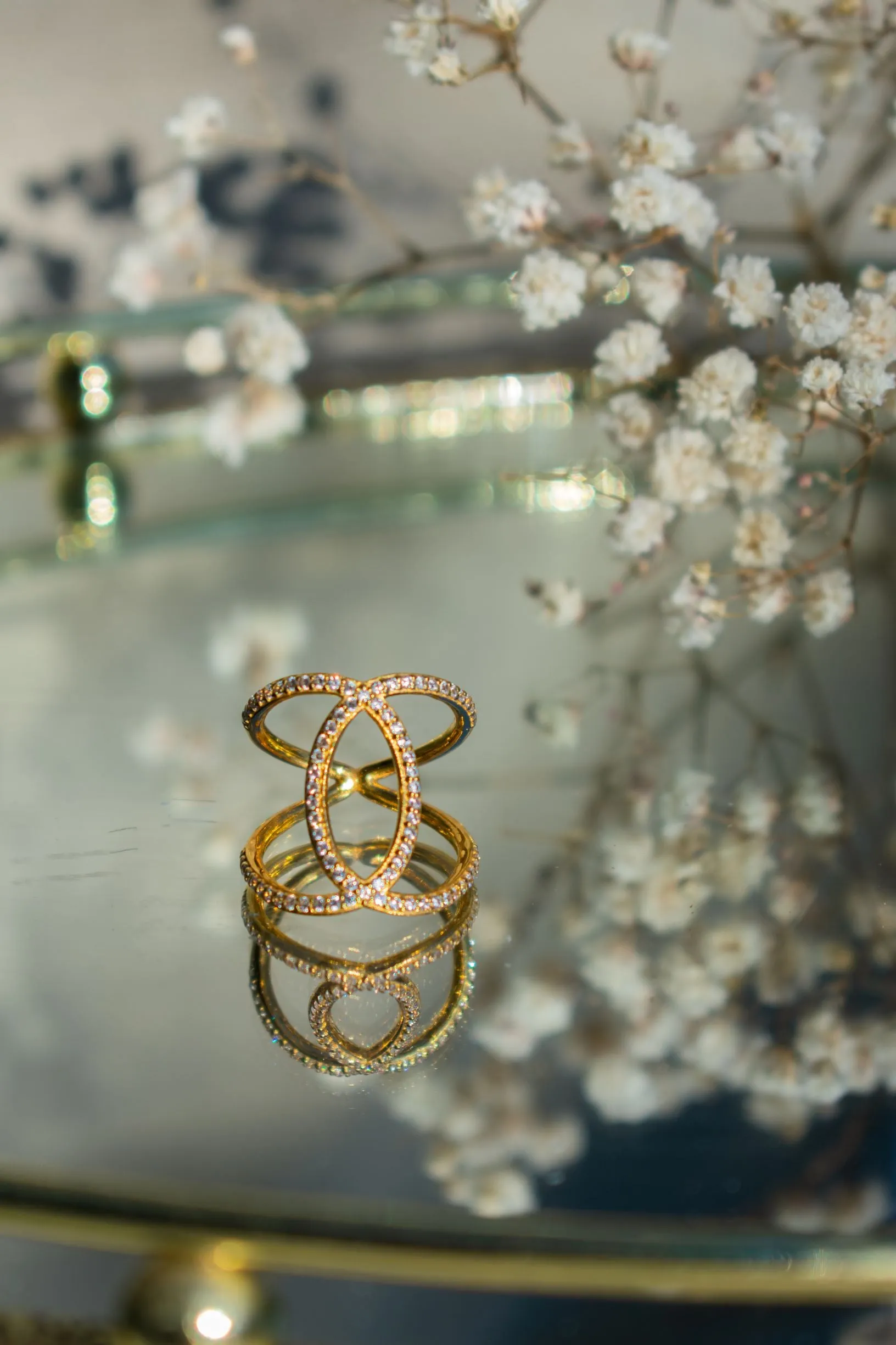 Ascension Criss Cross Ring, 18k Gold, White Topaz
