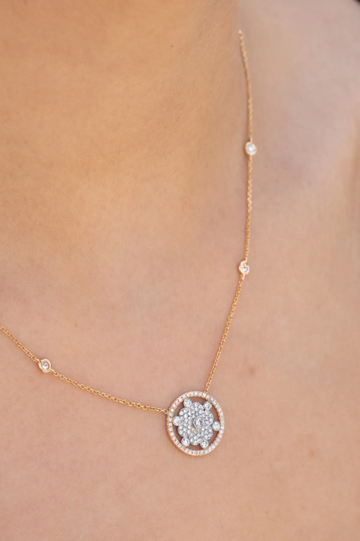 Blossom Delicate diamonds necklace with a dazzling flower pendant