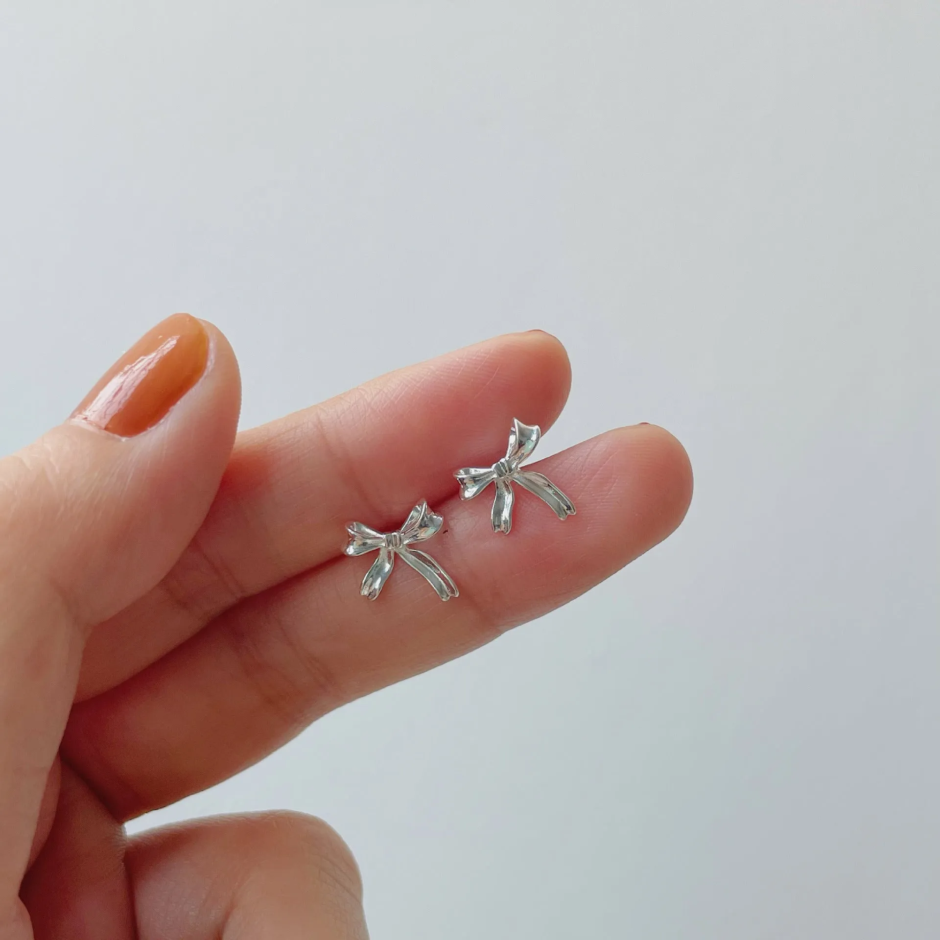 Bow Stud Earrings (Solid Silver)- Loretta