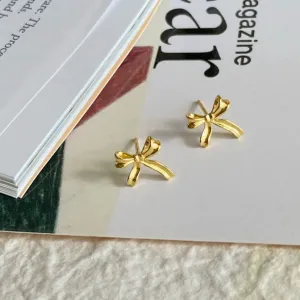 Bow Stud Earrings (Solid Silver)- Loretta