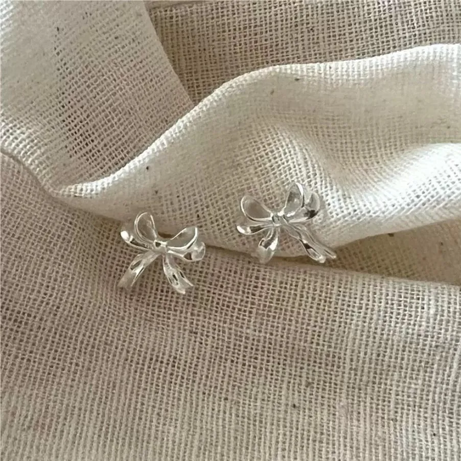 Bow Stud Earrings (Solid Silver)- Loretta