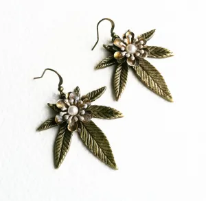 Bronze Pearl Cannabis Earring - Weed Jewelry