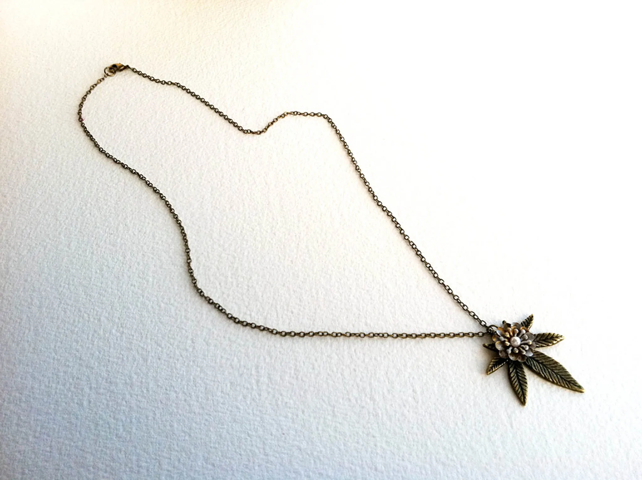Bronze Pearl Cannabis Necklace - Weed Jewelry