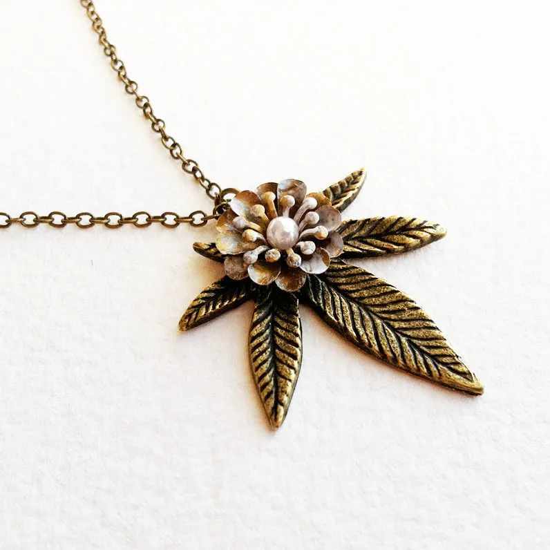 Bronze Pearl Cannabis Necklace - Weed Jewelry