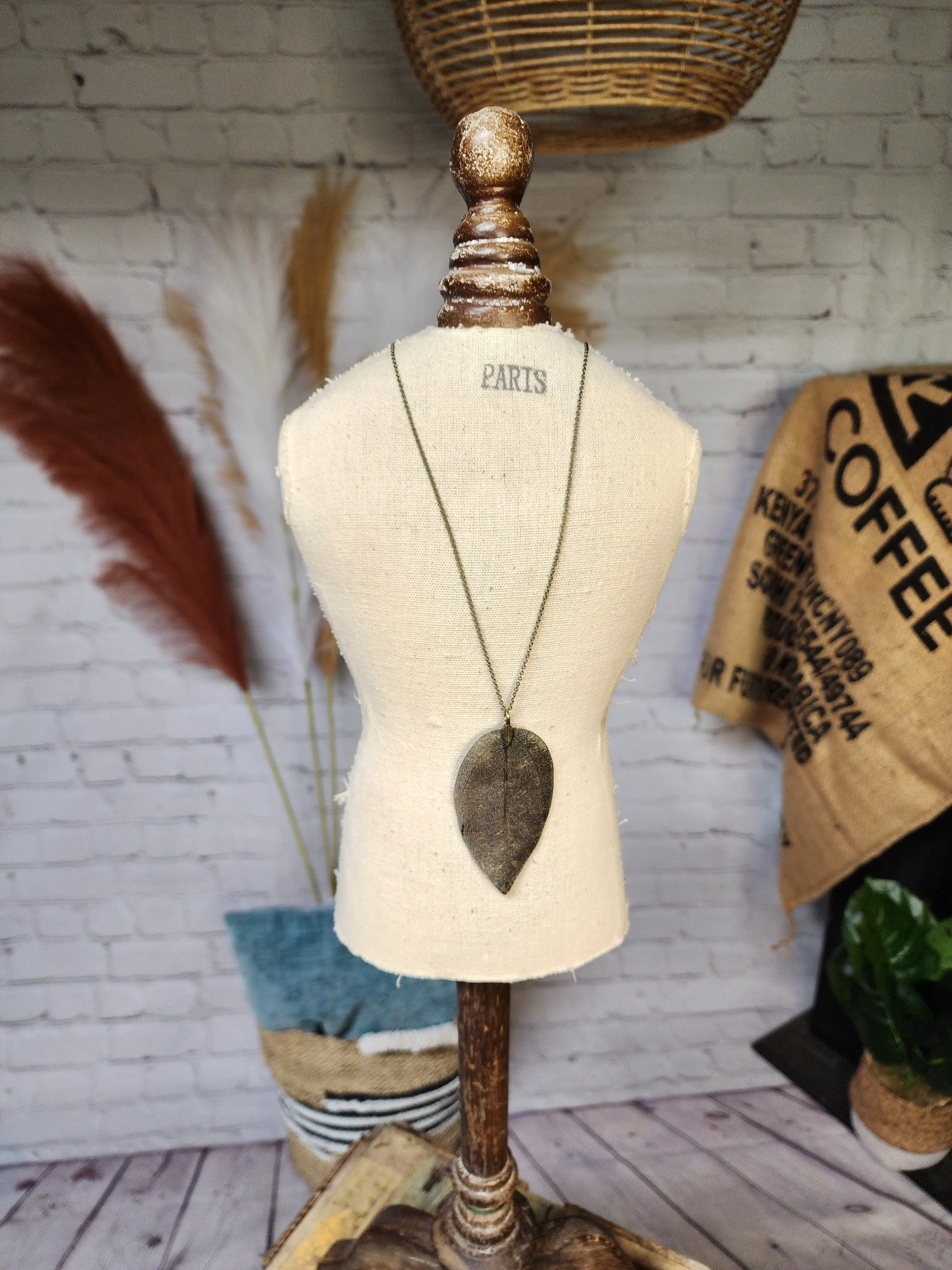 Bronzed Filigree Leaf pendant necklace *