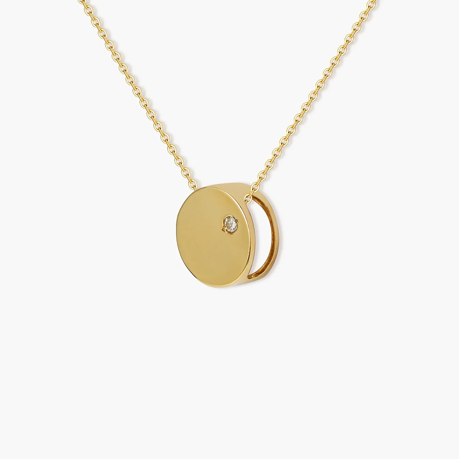 Disk Pendant Necklace With Diamond