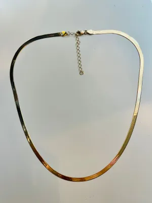 ESSENTIAL HERRINGBONE SOLID GOLD NECKLACE