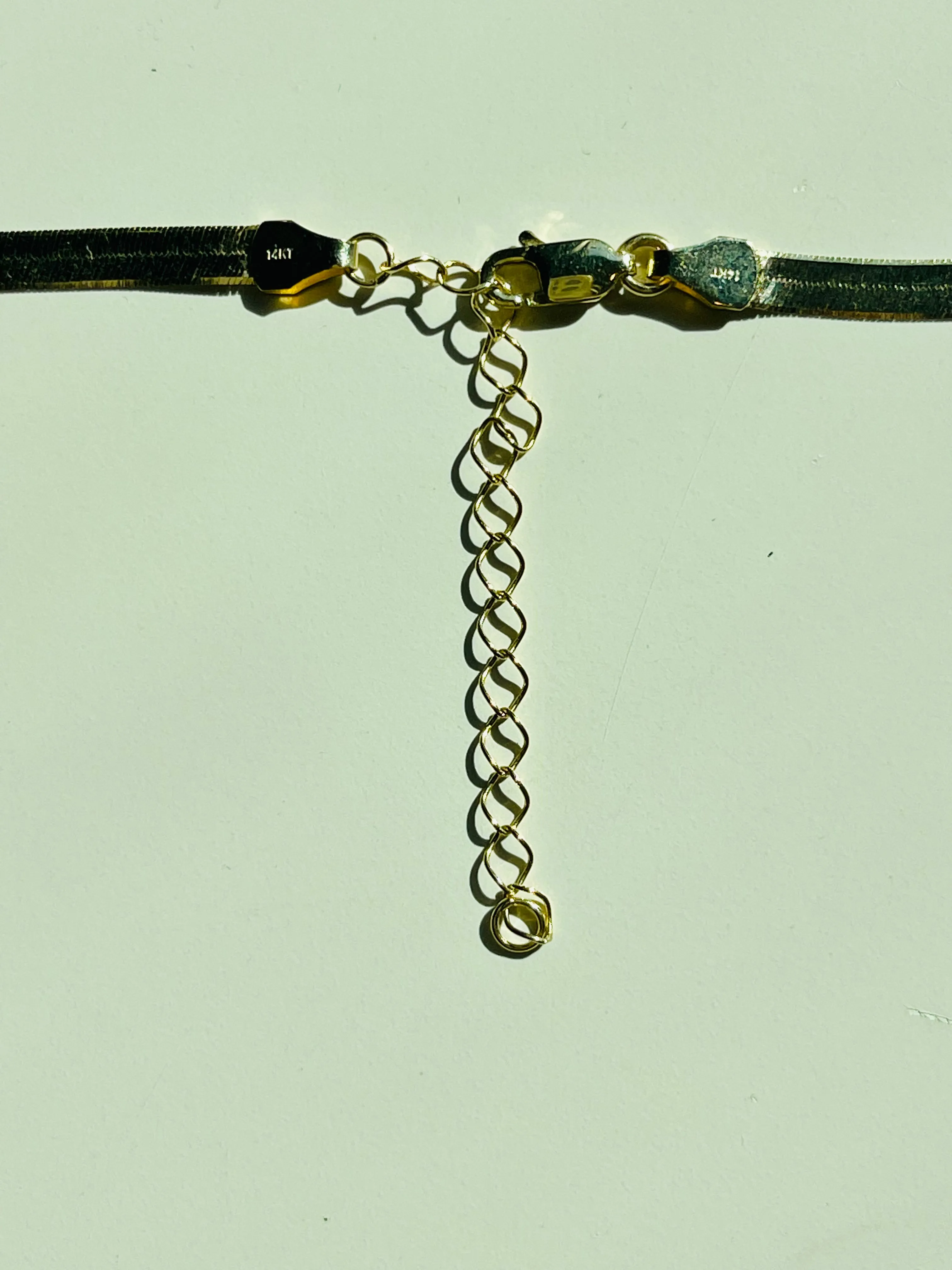 ESSENTIAL HERRINGBONE SOLID GOLD NECKLACE