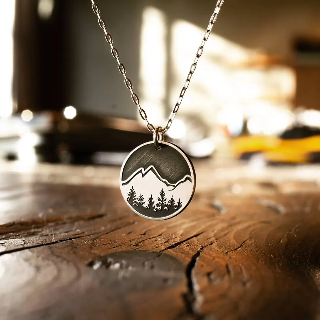 Explore Round Necklace