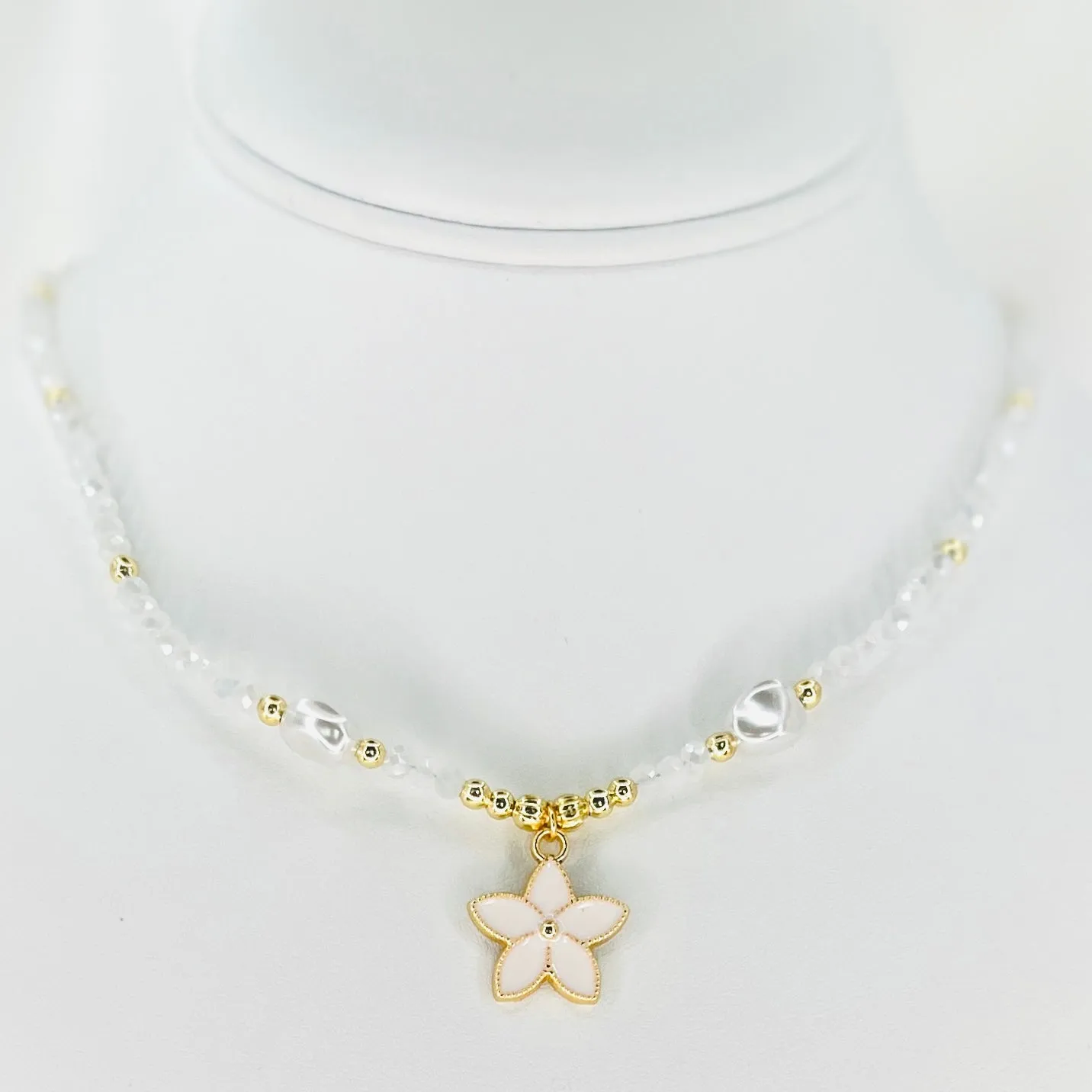 Flower Pendant Beaded Necklace – Floral Elegance, Nature