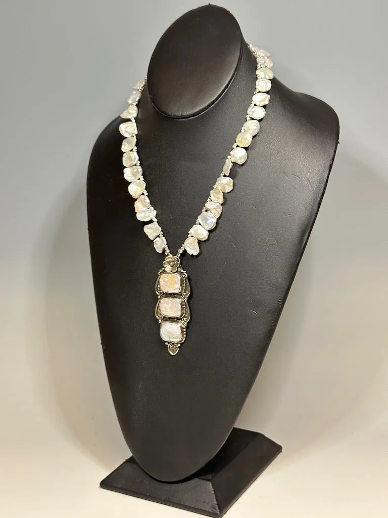 FRESH WATER PEARL NECKLACE WITH THAI SILVER PENDANT STATEMENT NECKLACE  LCN579