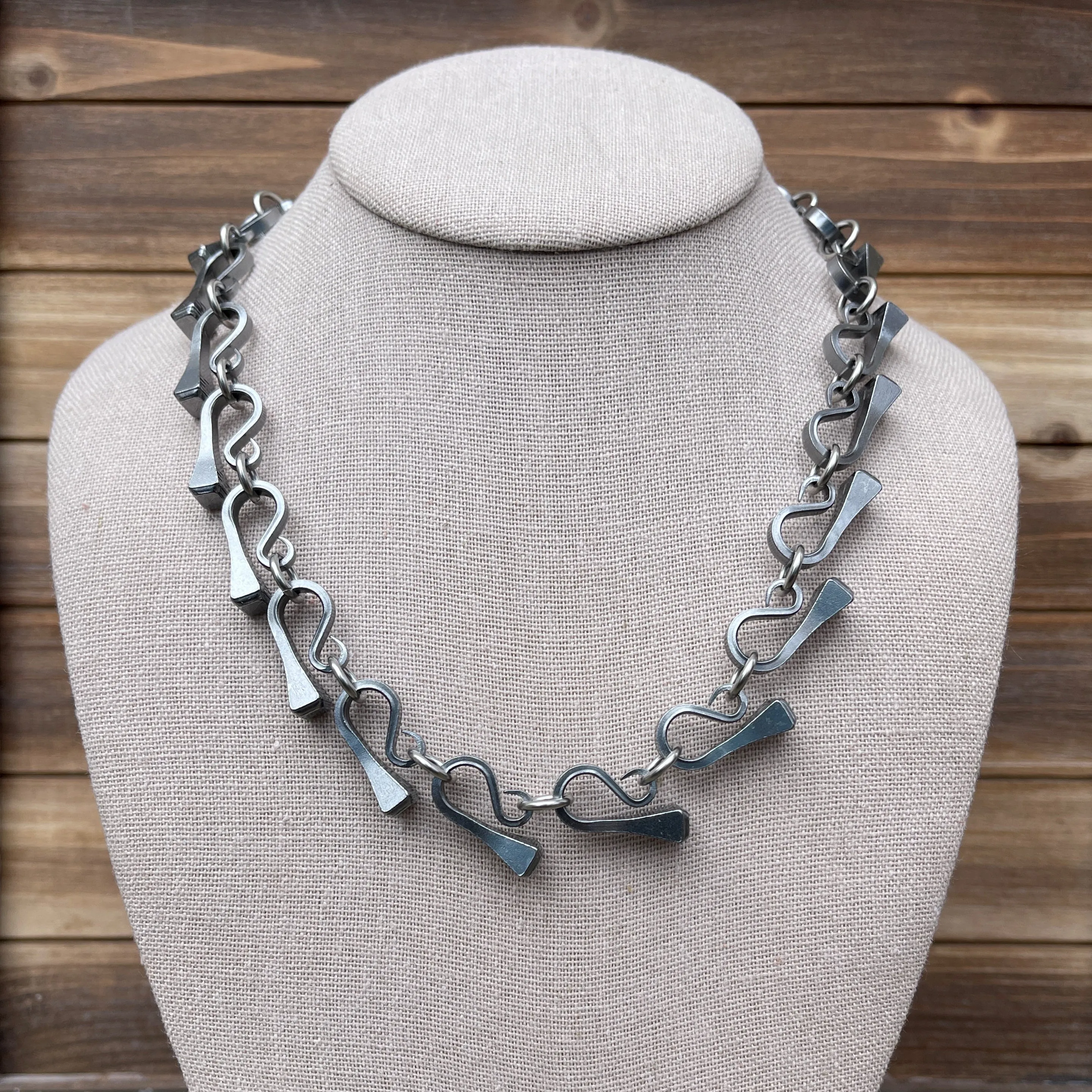 Full Classic Nail Necklace