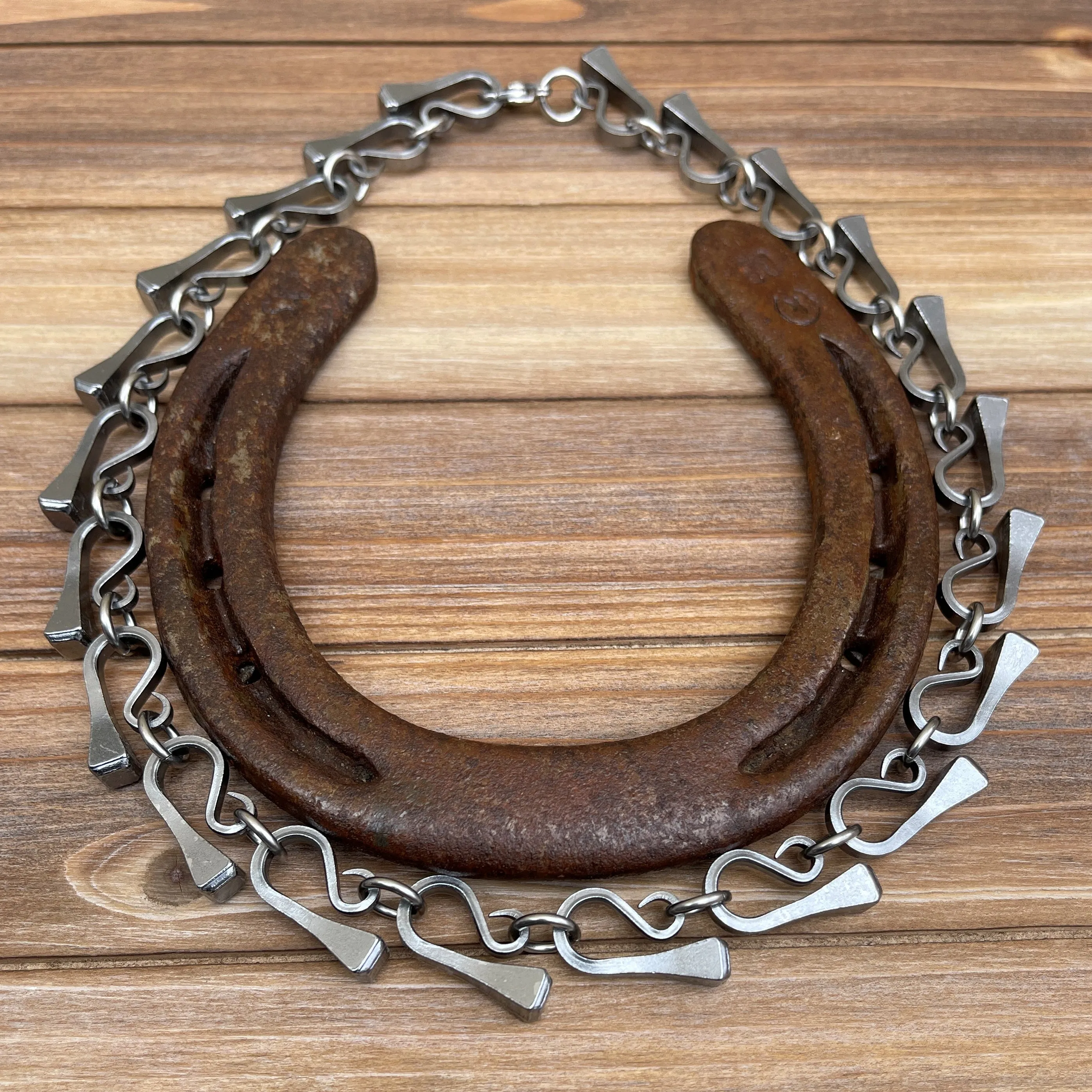 Full Classic Nail Necklace