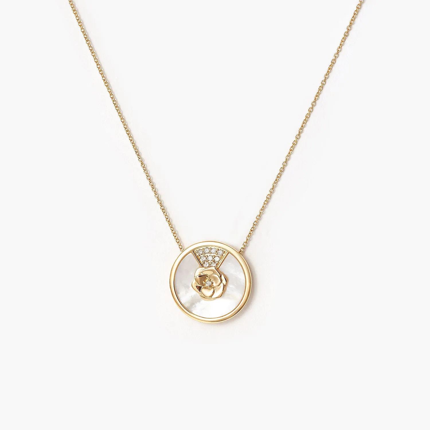 Handmade Disc Pendant with/3D Flower and Dias with Diamond Natural Shell Disc Necklace
