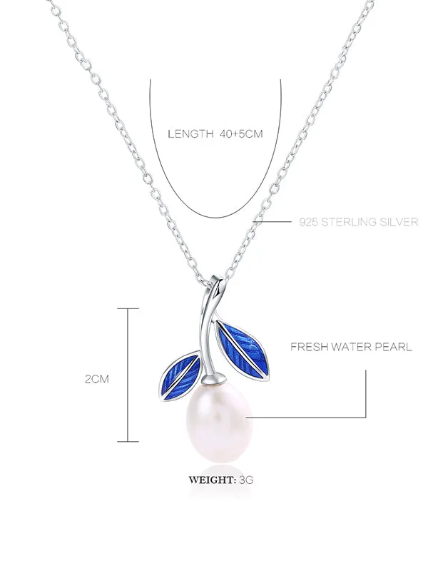 Leaf Pattern Necklace