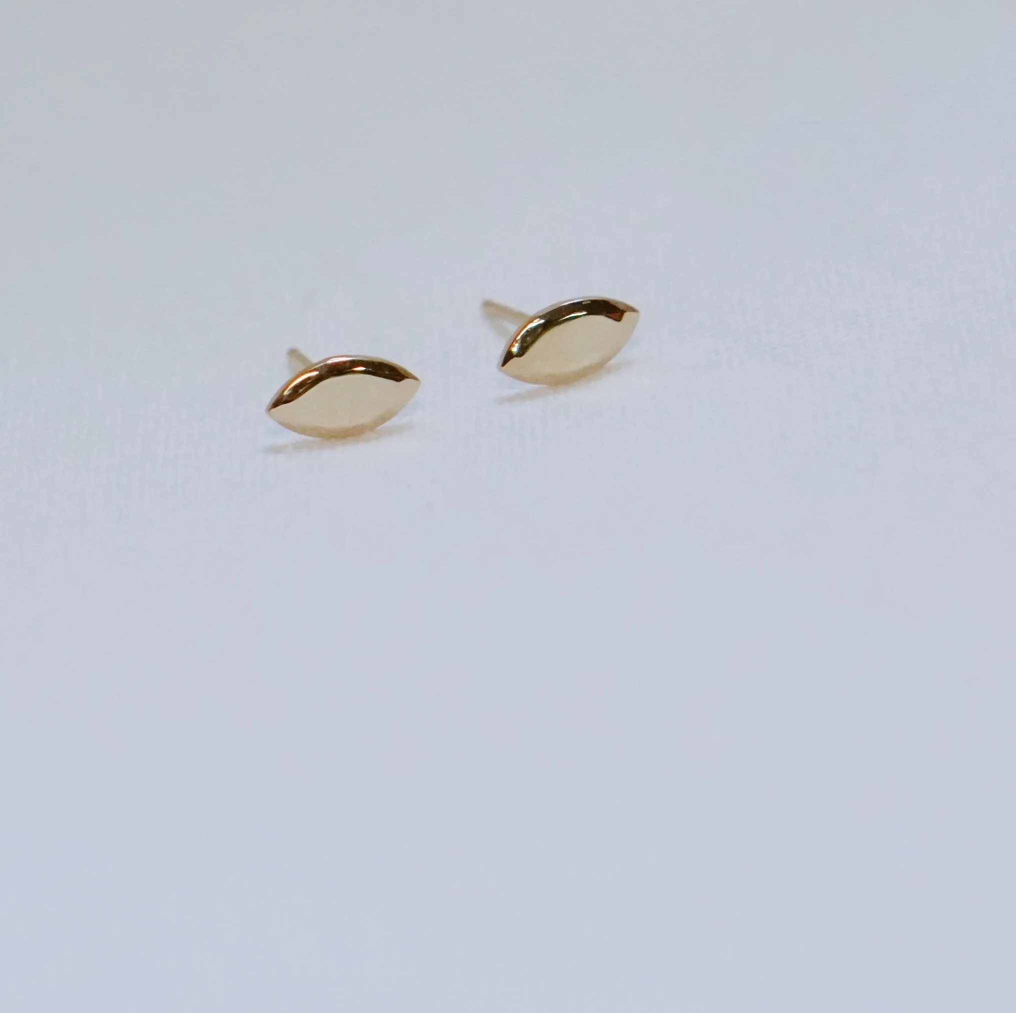 Marquise Gem Stud Earring - Solid 14kt