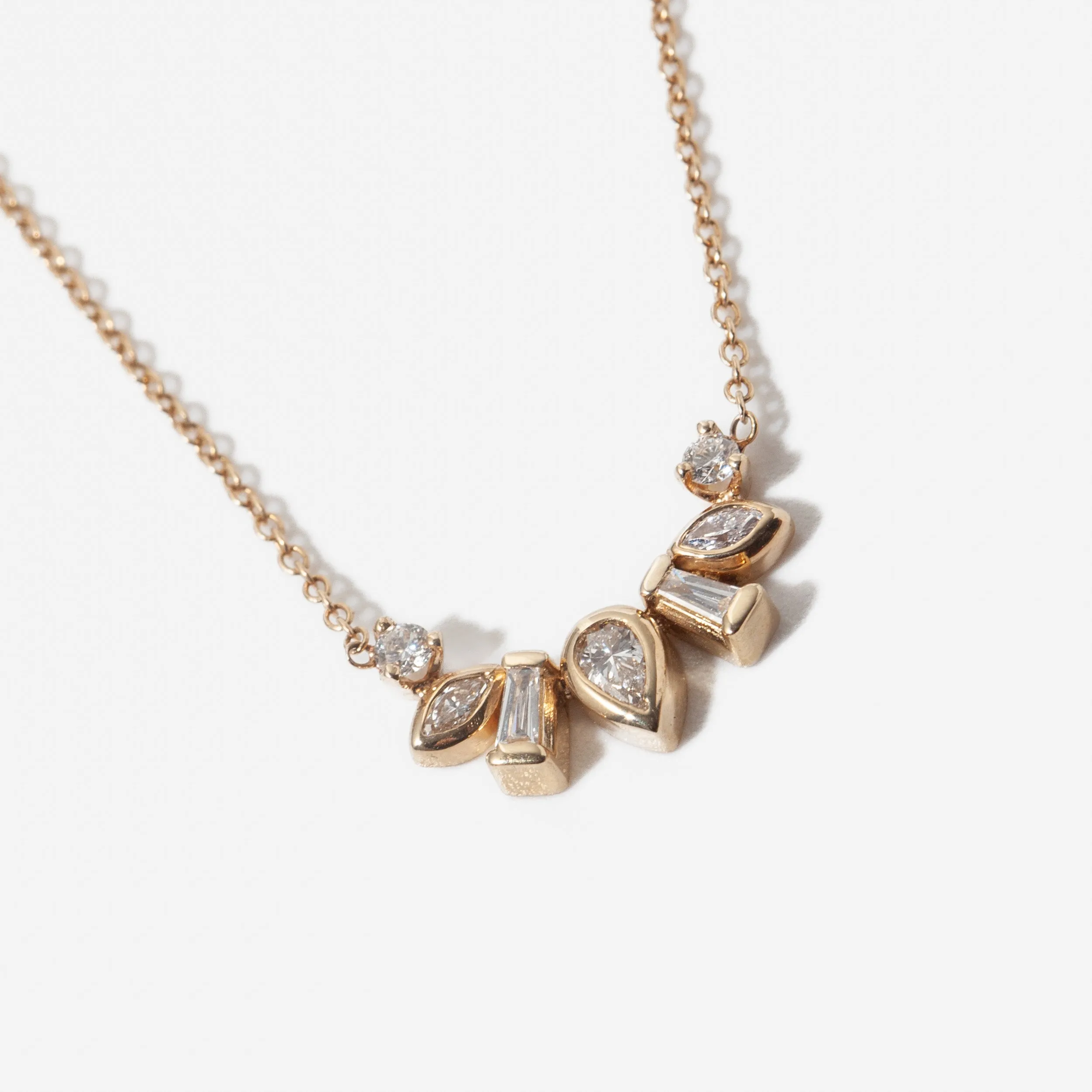 Mixed Diamond Bezel Curve Necklace