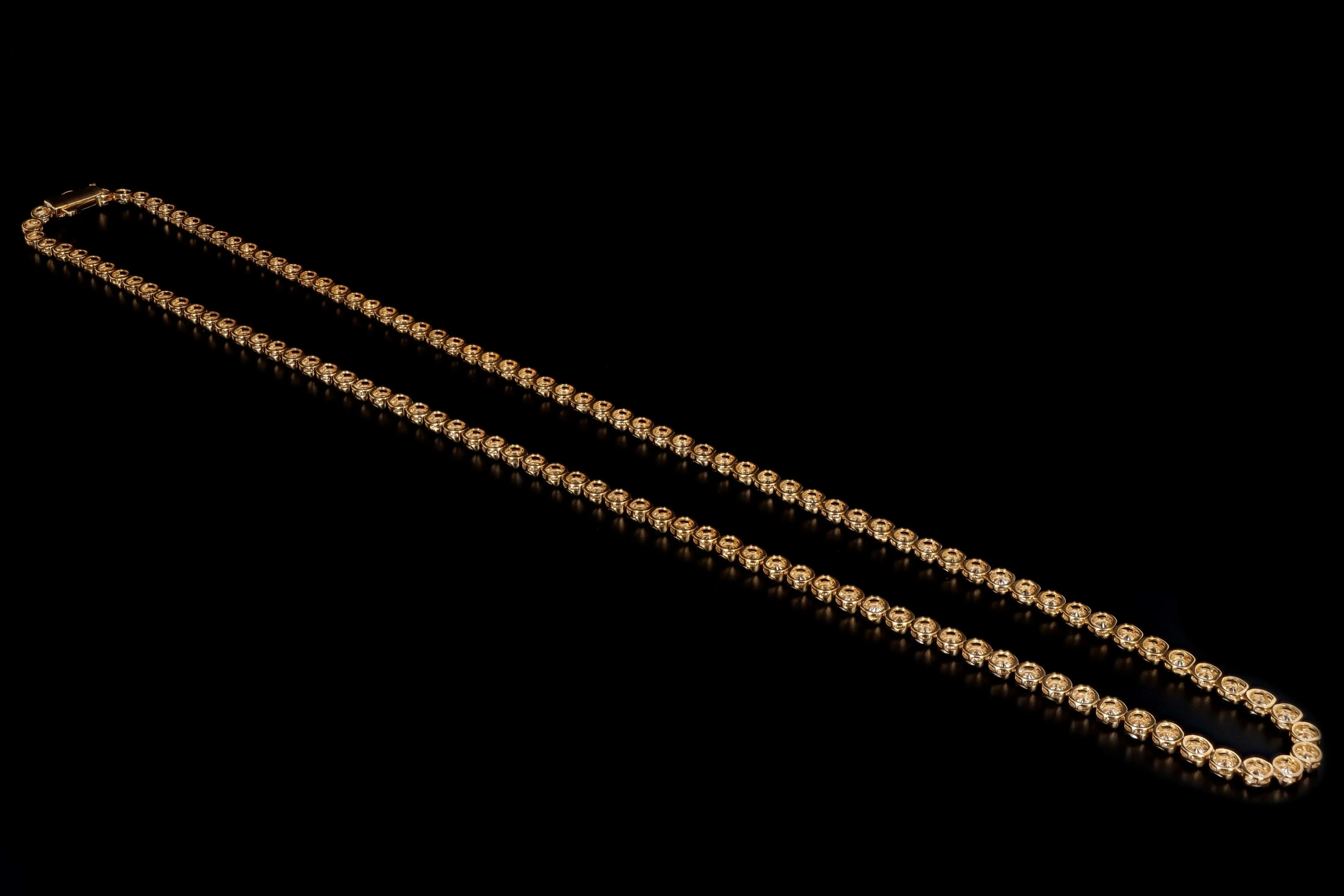 Modern 14K Yellow Gold 13.35 Carat Round Brilliant Diamond Necklace