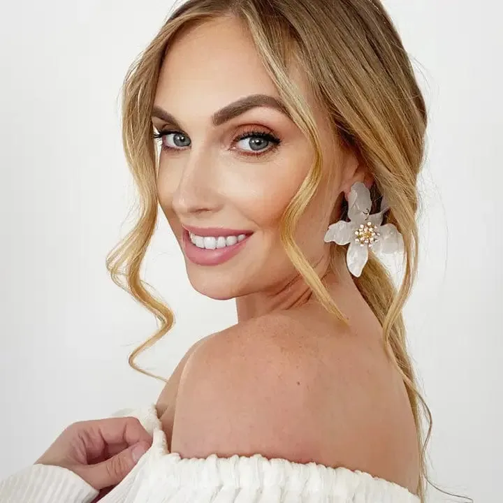 Nicholls Romantic Flower Earrings In White