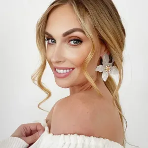 Nicholls Romantic Flower Earrings In White