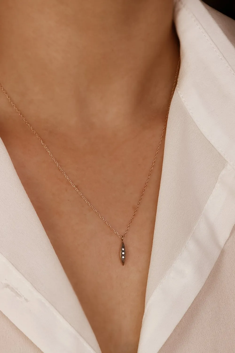 Oxidized Solid Gold Modern Triple Diamond Peak Necklace