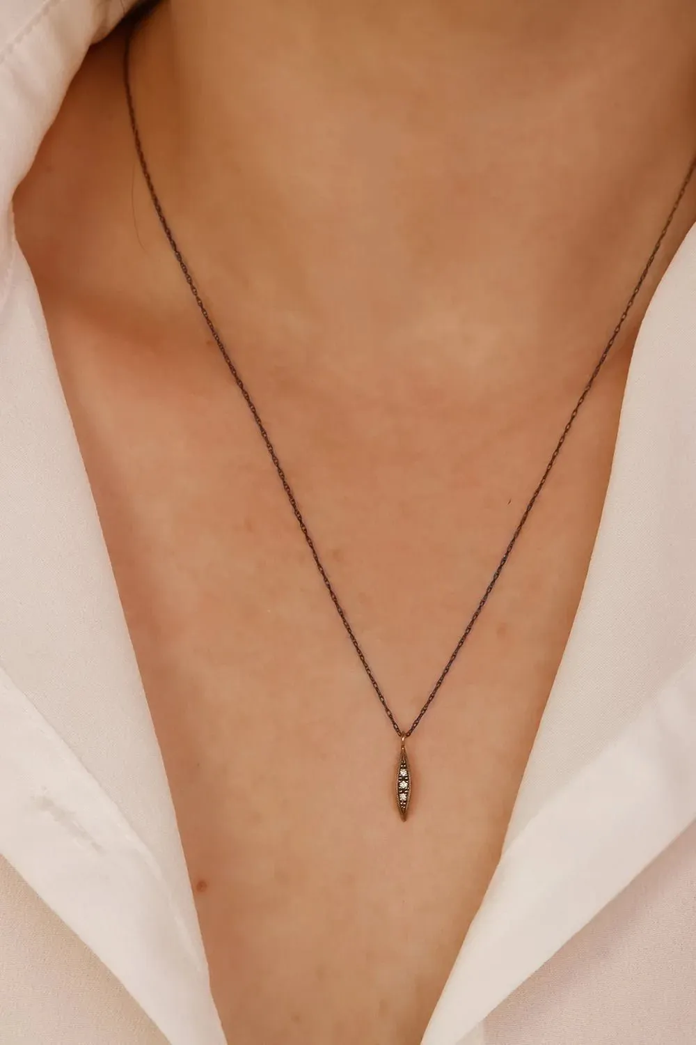 Oxidized Solid Gold Modern Triple Diamond Peak Necklace