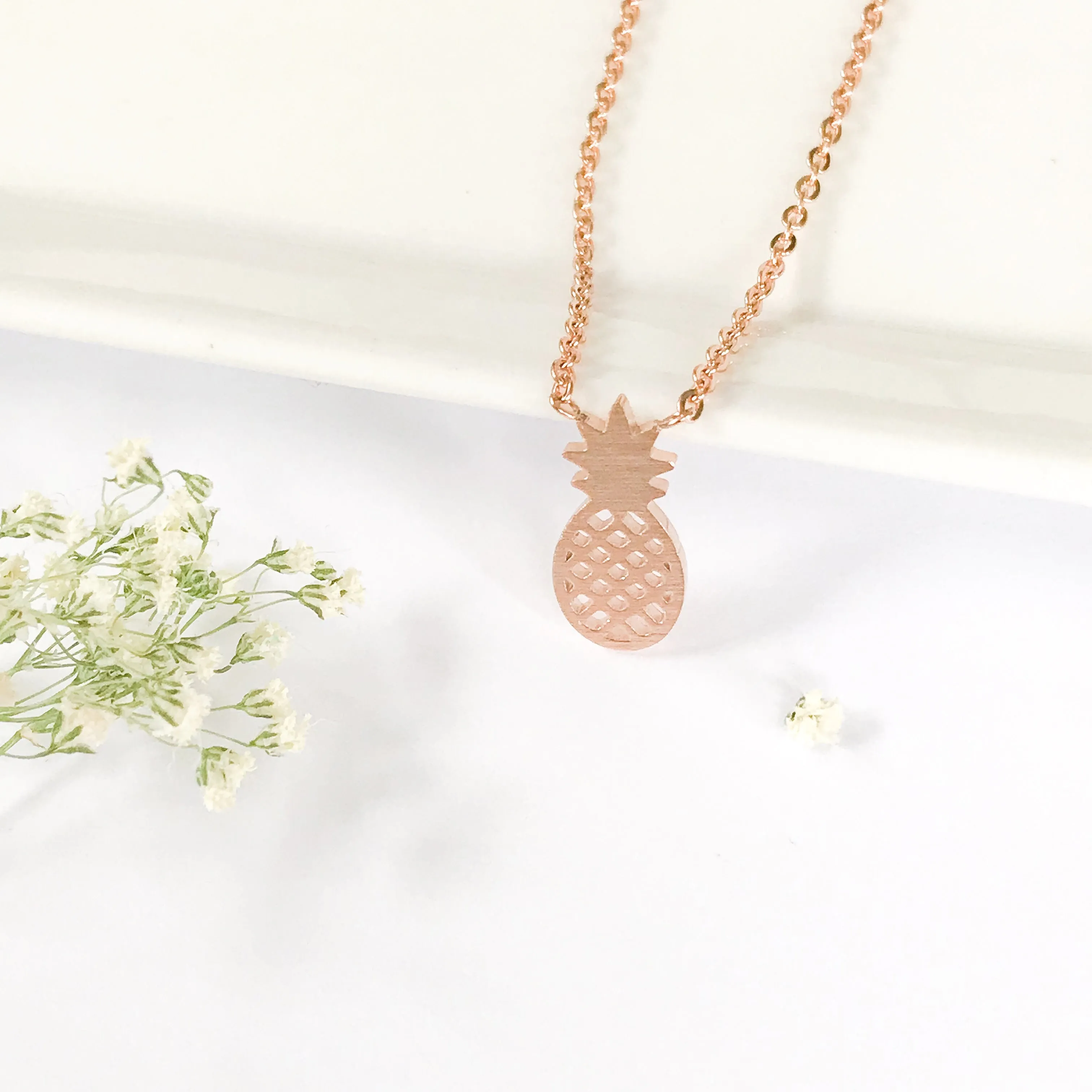 Pineapple Necklace Victoria Collection