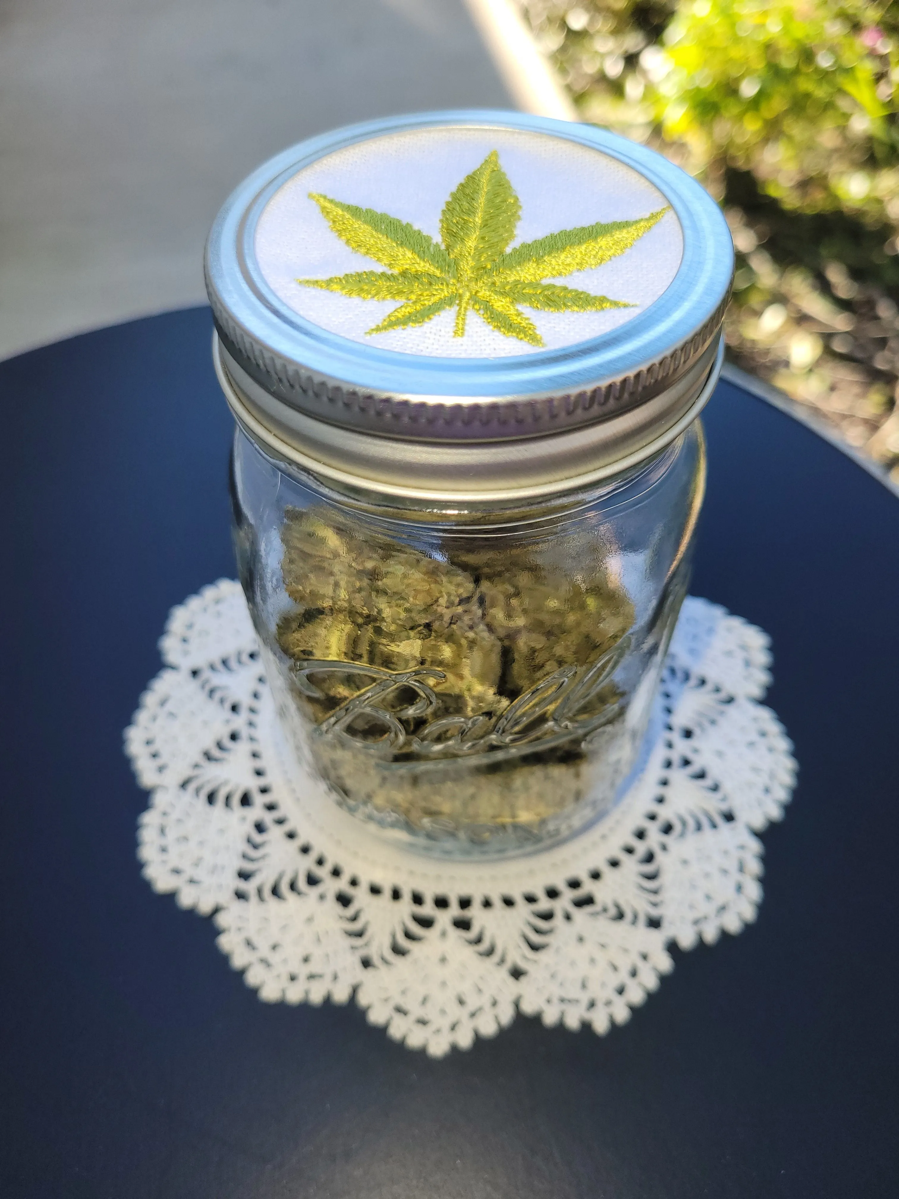 "Cannabis Leaf" Mason Jars