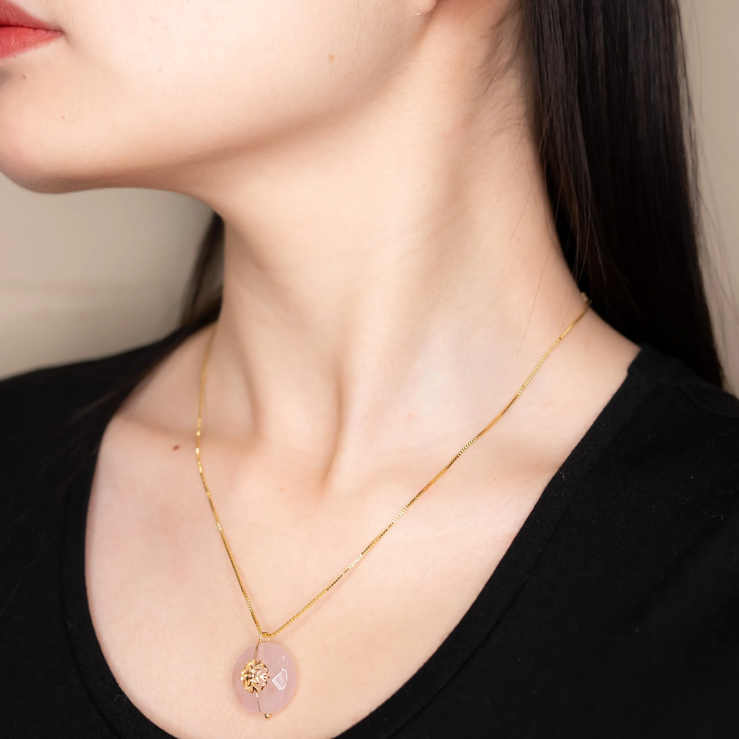 Rose Quartz Flower Necklace