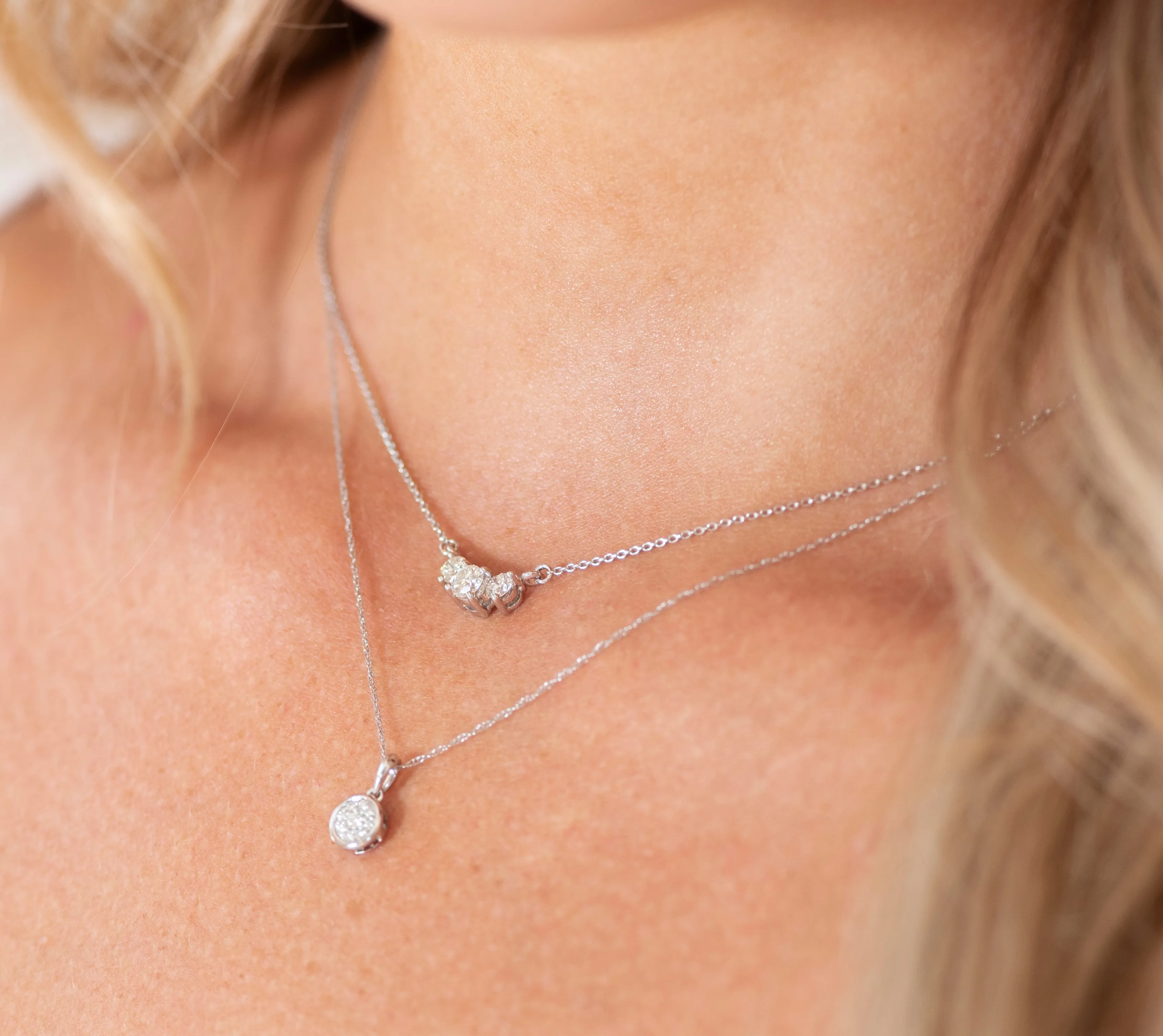 Sabel Collection White Gold Three-Diamond Necklace