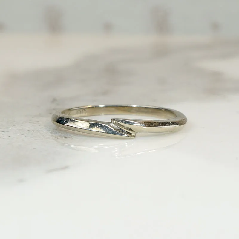 Simple Crossover White Gold Band