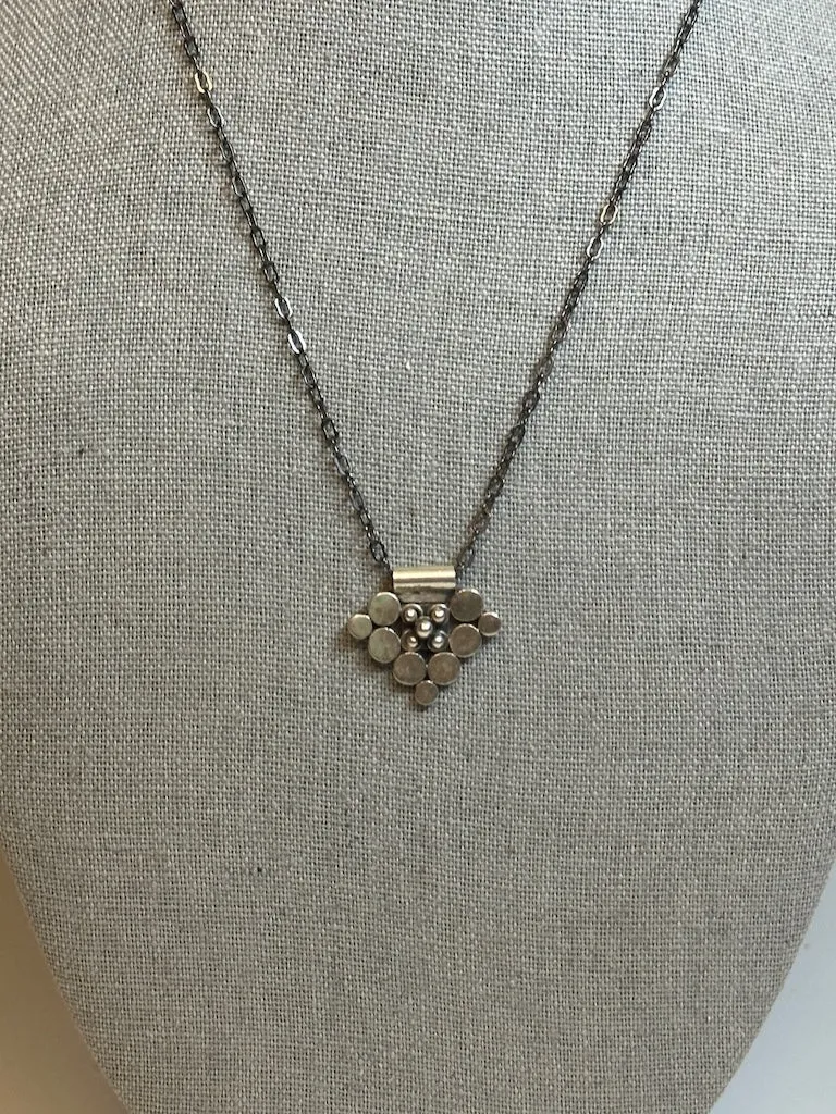 SIMPLE INVERTED STERLING SILVER PENDANT WITH OXIDIZED STERLING SILVER CHAIN LCN674
