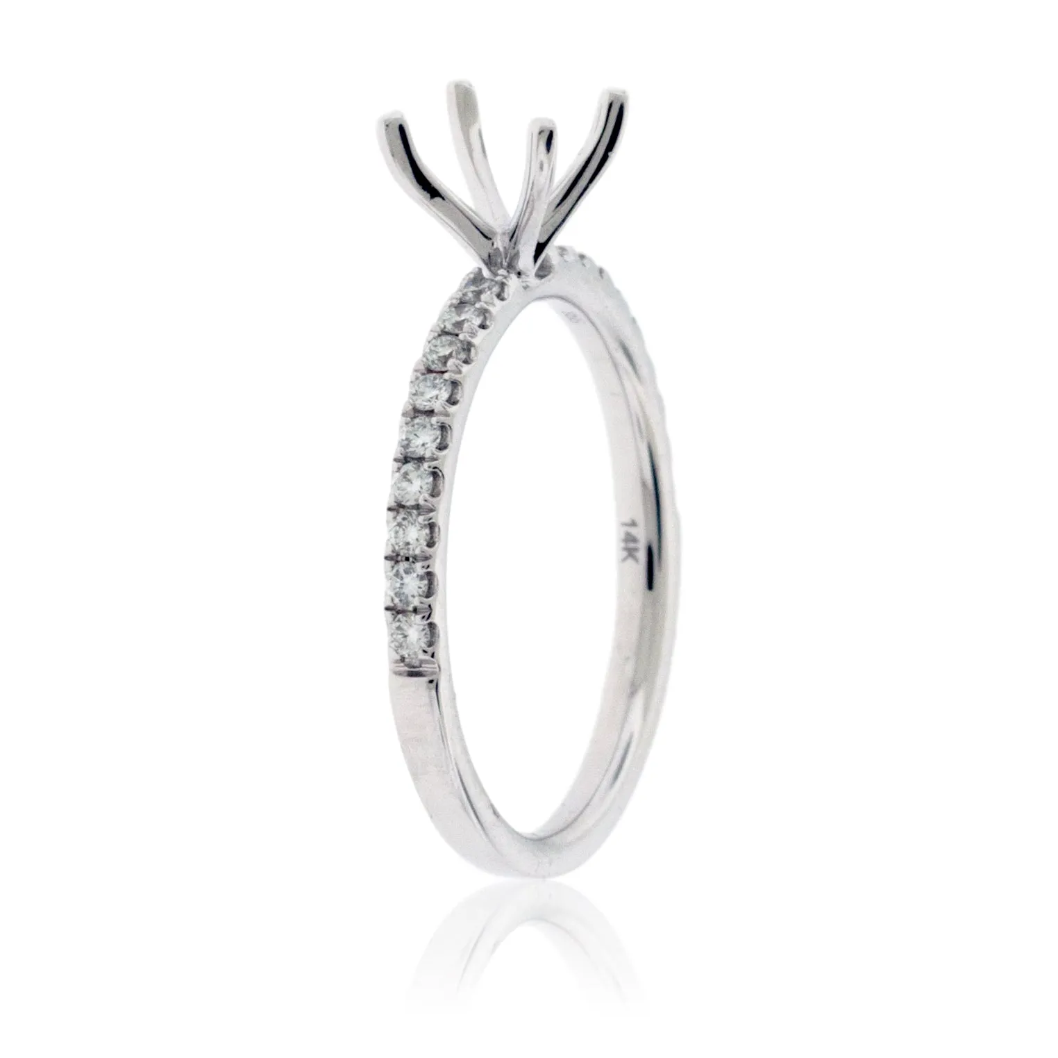 Simple Semi Mount Diamond Ring