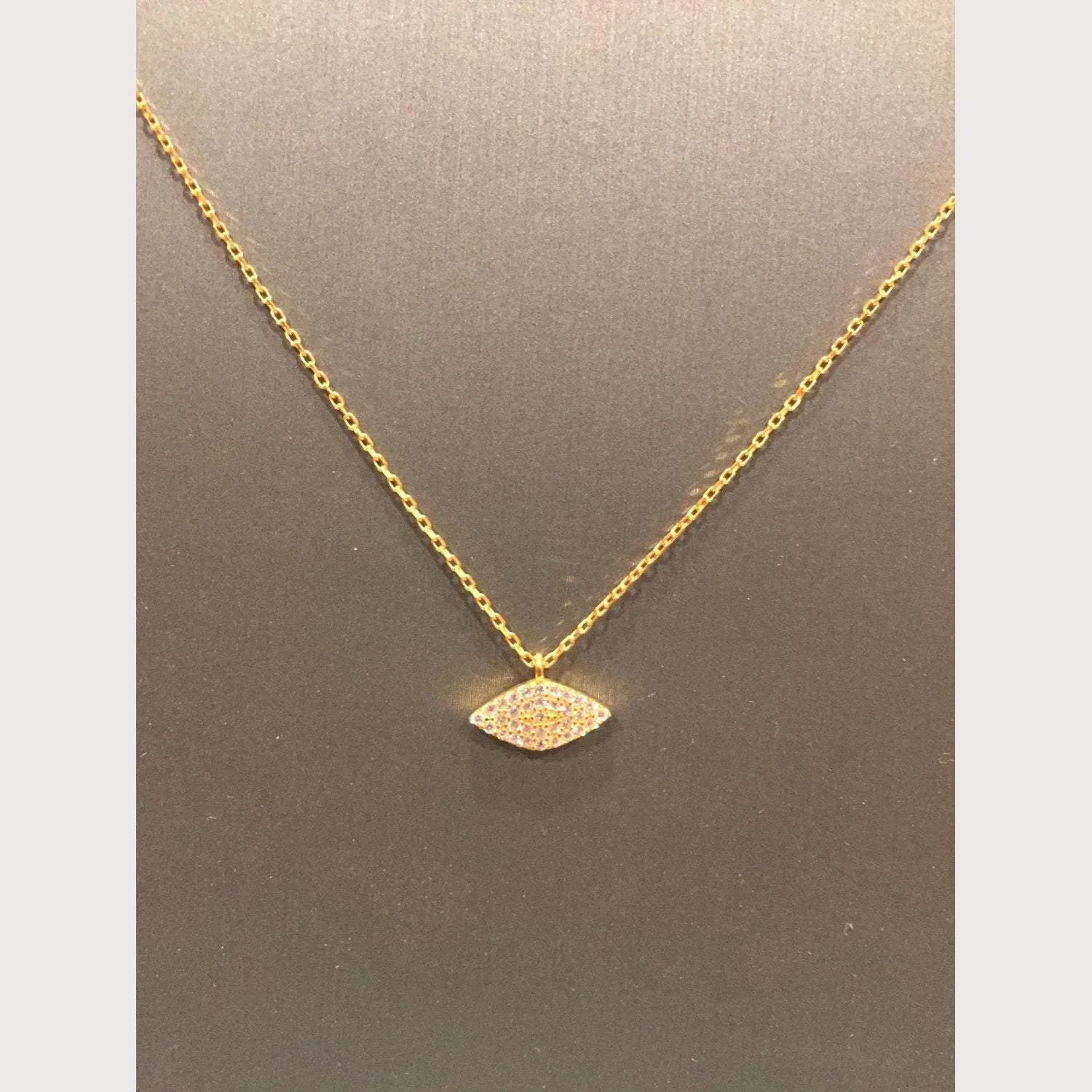 Simple Shiny Eye Necklace