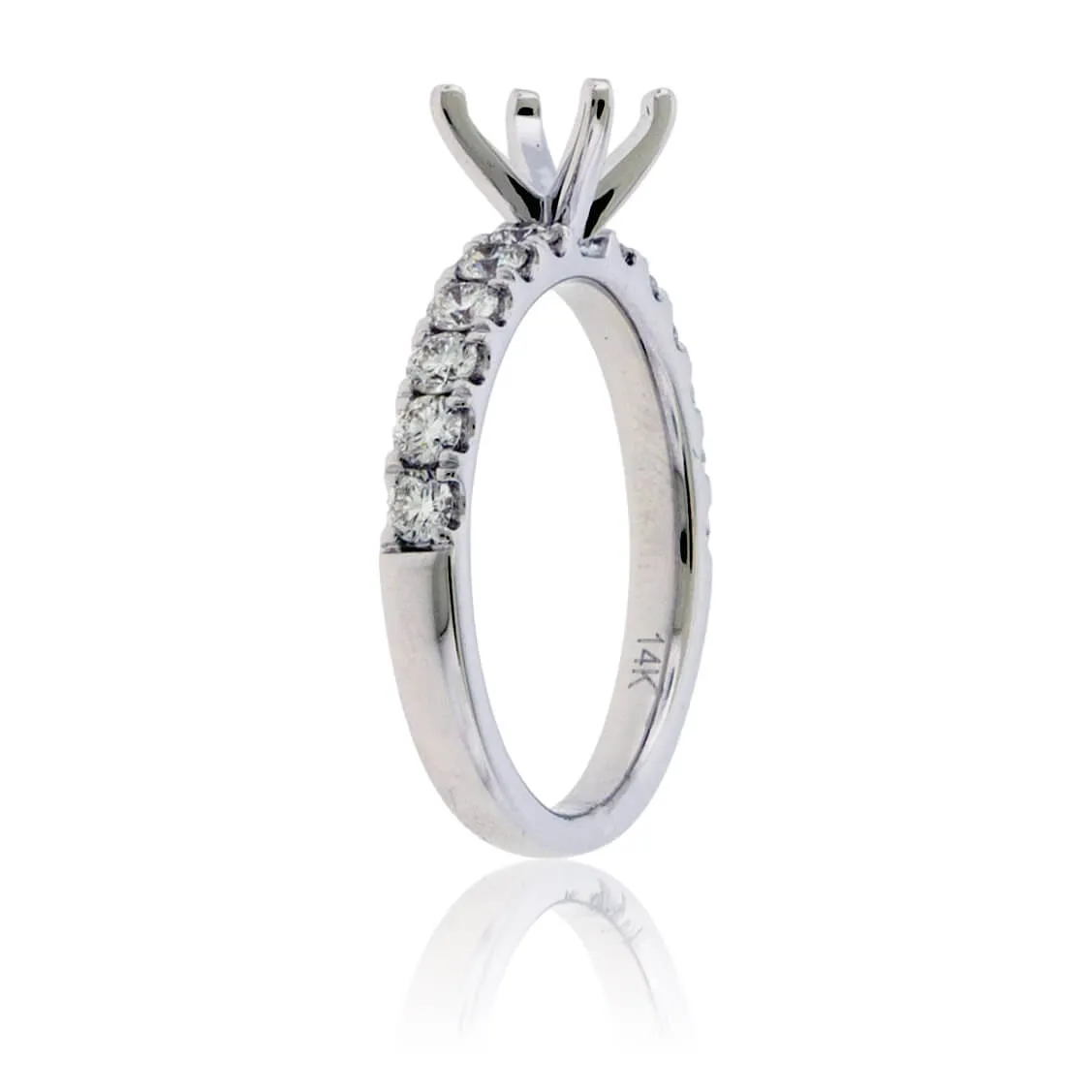 Simple Stunning Semi Mount Diamond Ring
