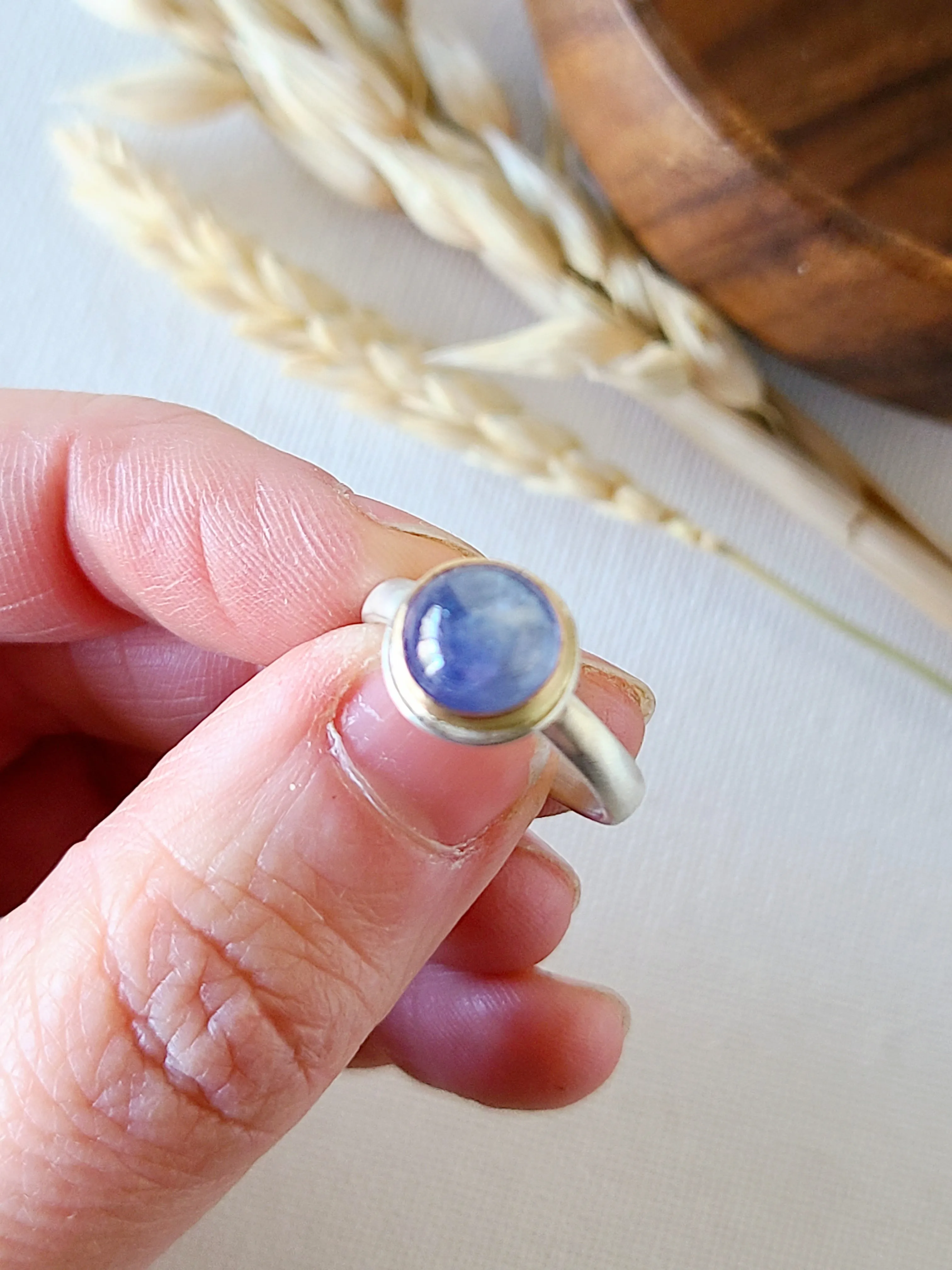 Tanzanite small round ring-ss/14k size 6.5