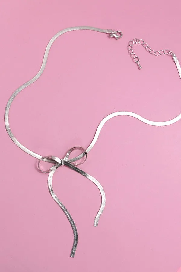 The Eloise Herringbone Chain Bow Necklace