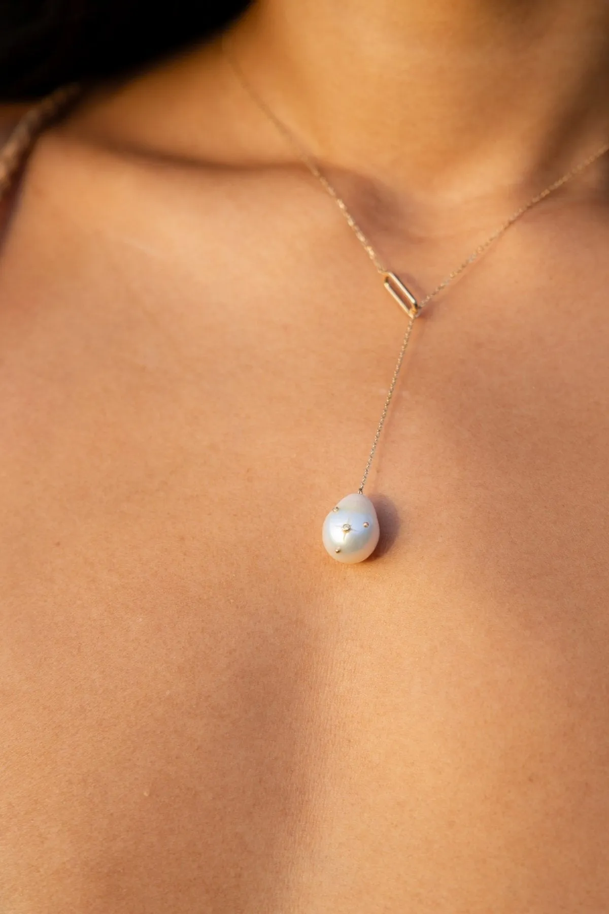 The Lyra Pendant