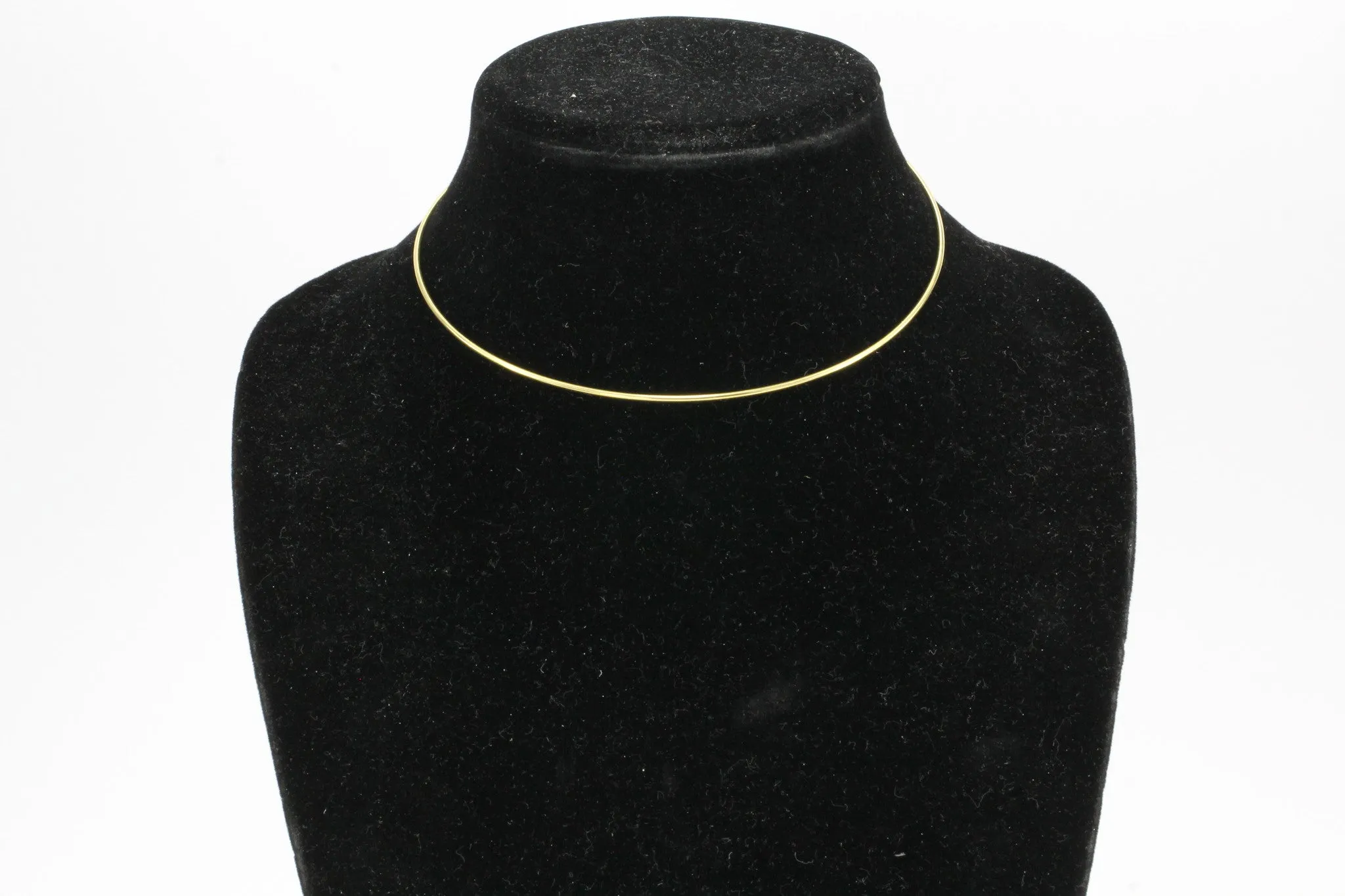 Tiffany & Co 18K Gold Simple Hook Collar Necklace