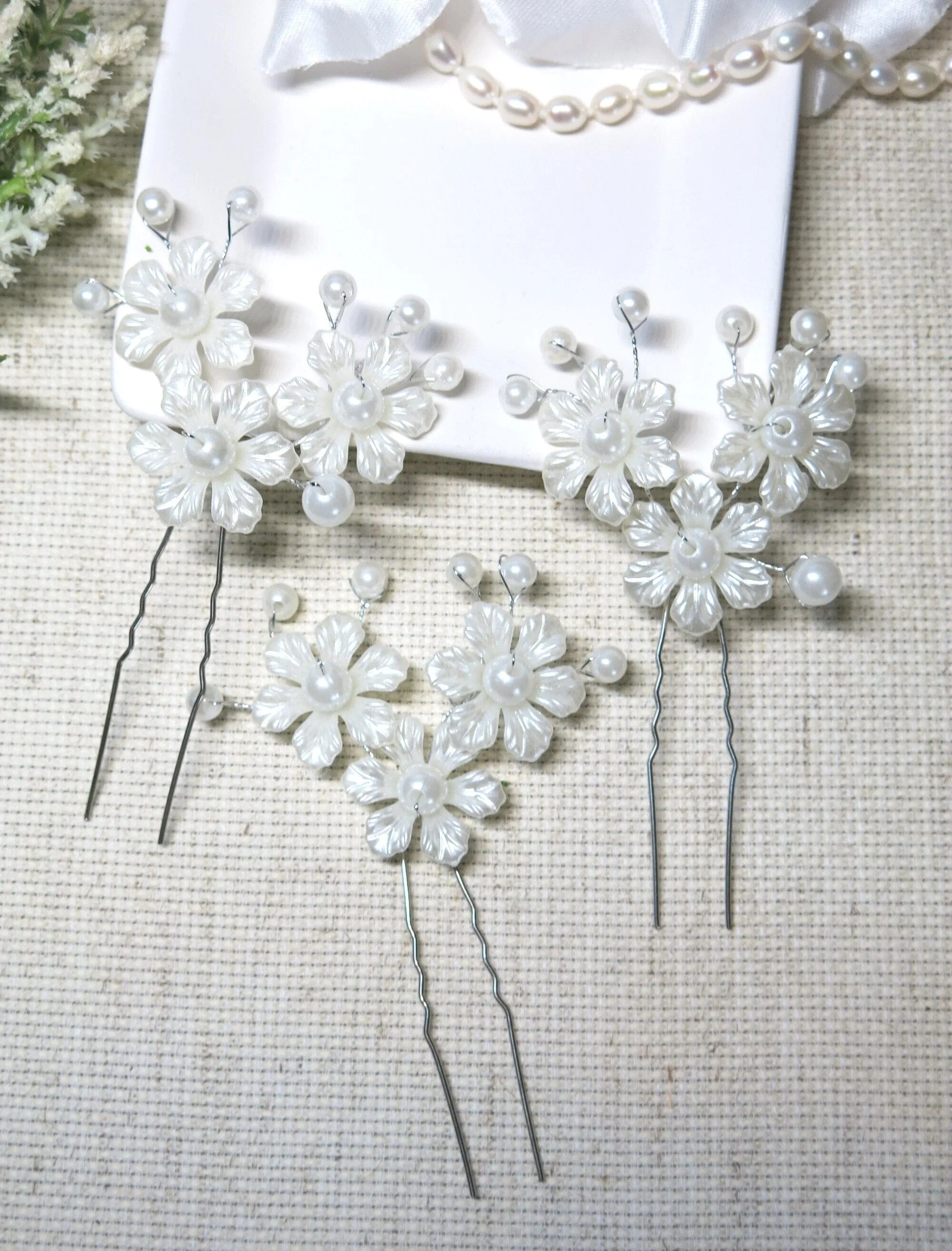 White Pearl Flower 3 PC Hairpin Set for Bride, Wedding Prom Wire Floral Hair Pins, Bridesmaid White Hairpins